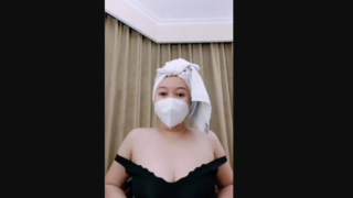 Tante Abis Mandi Live Pamer Tete Siap Di Pake